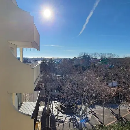 Apartment Sopraland 515, T2 Parking Piscine, 200m