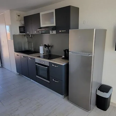 Sopraland 515, T2 Parking Piscine, 200m Apartment